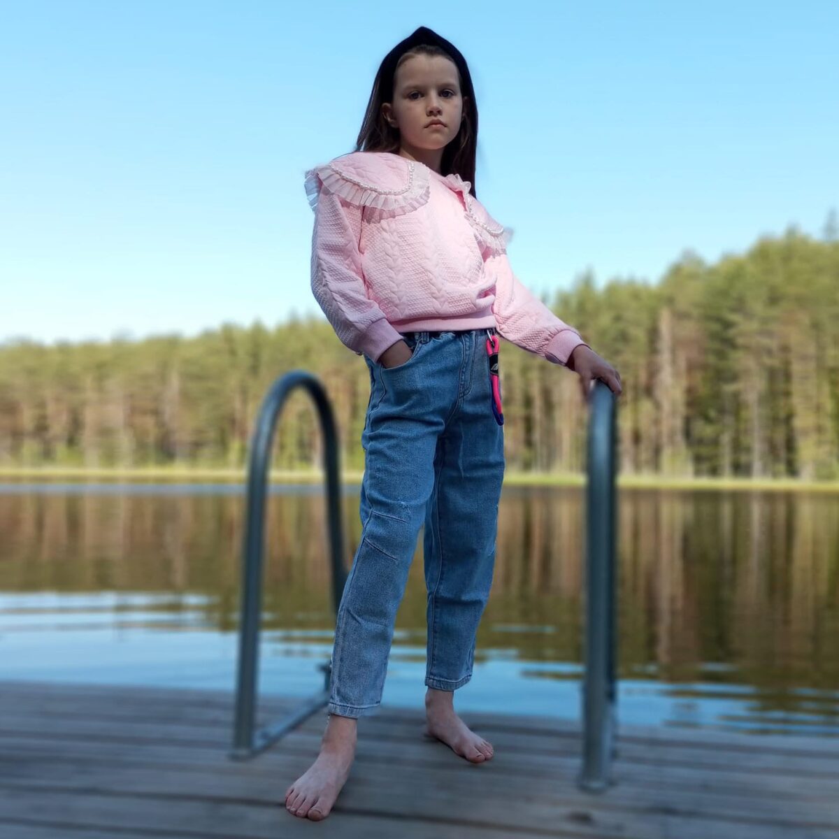 light-blue-jeans-with-elastic Helesinised elastsed teksad - Image 5