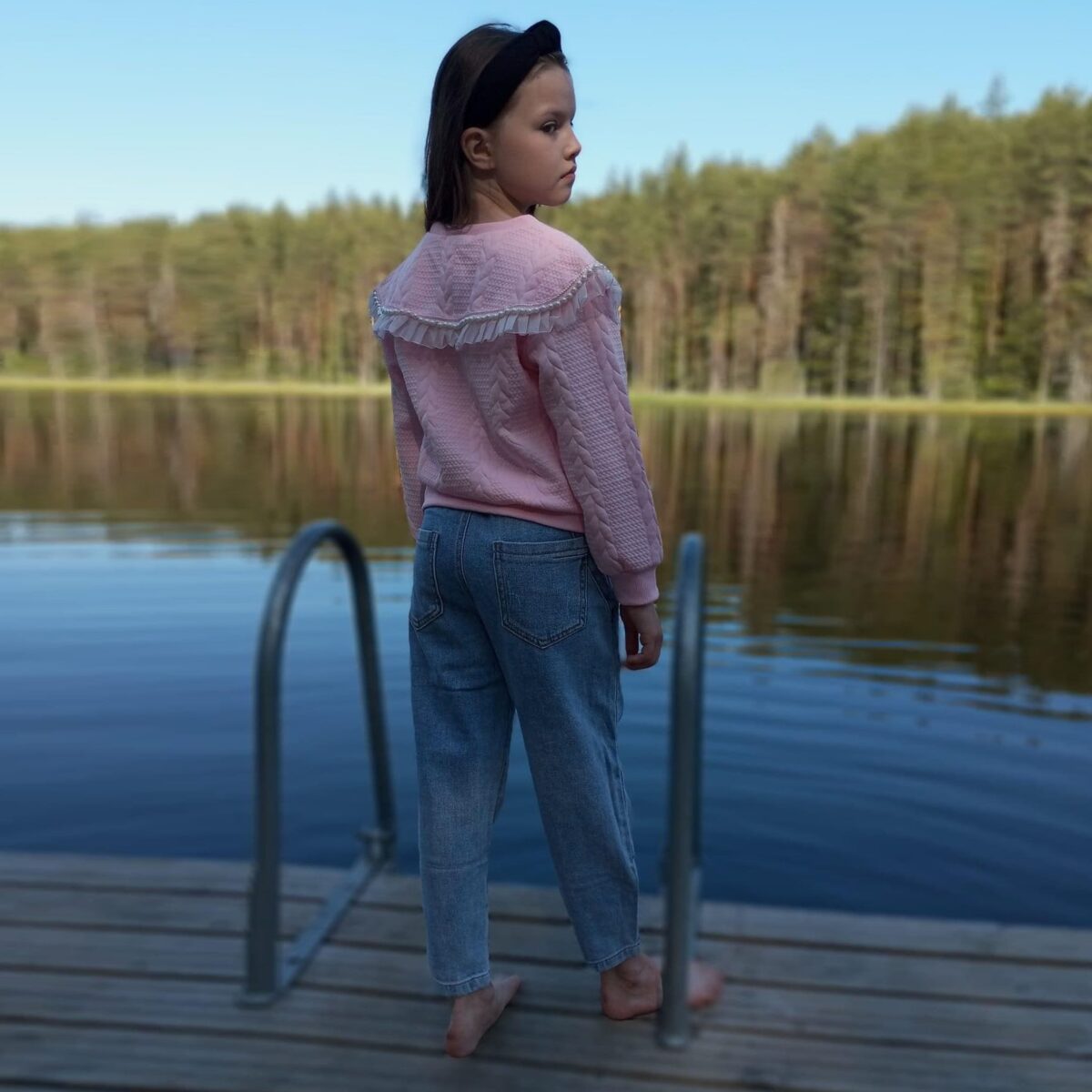 light-blue-jeans-with-elastic-2 Helesinised elastsed teksad - Image 2